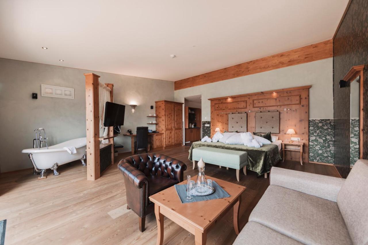 Wellness Aparthotel Panorama Alpin - Ferienwohnungen Jerzens Im Pitztal ภายนอก รูปภาพ