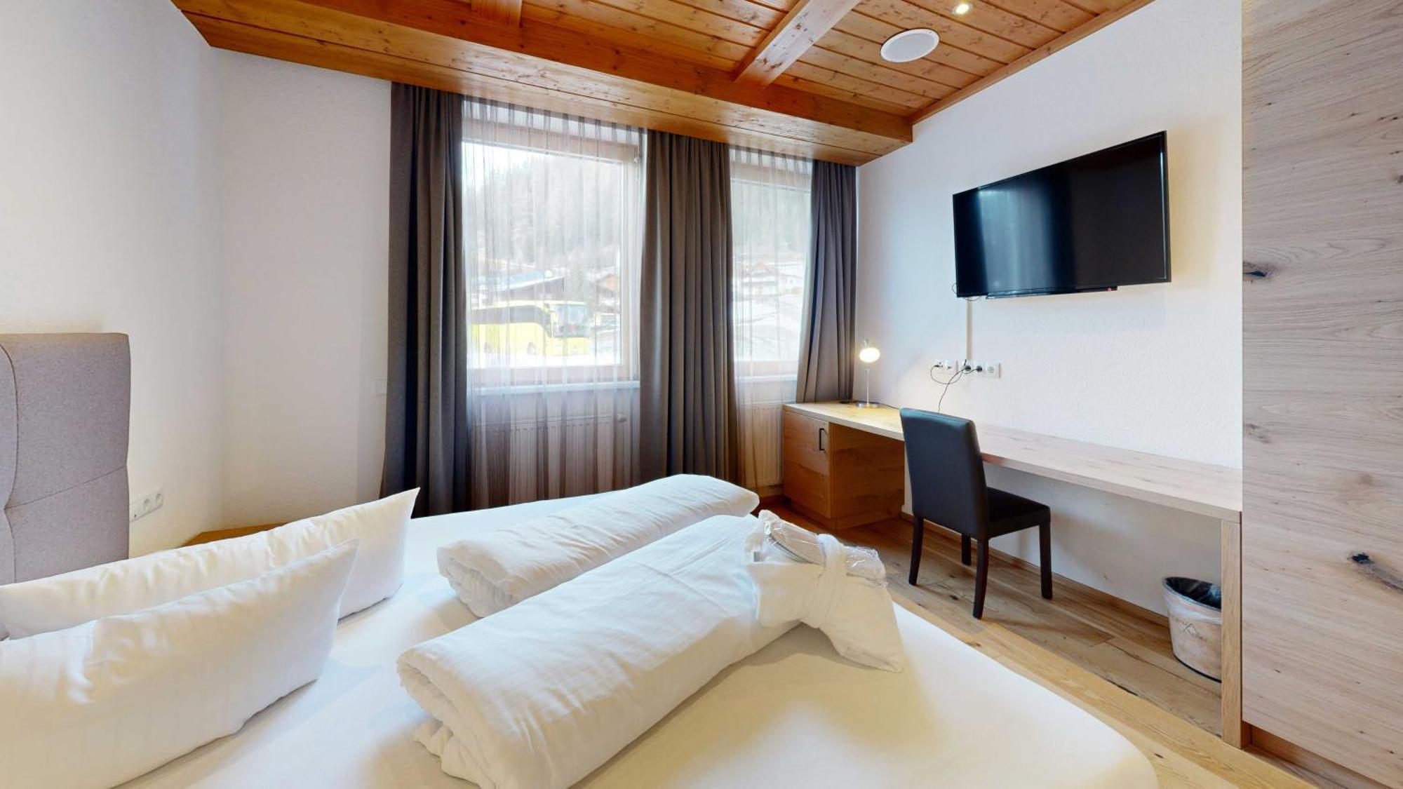 Wellness Aparthotel Panorama Alpin - Ferienwohnungen Jerzens Im Pitztal ภายนอก รูปภาพ